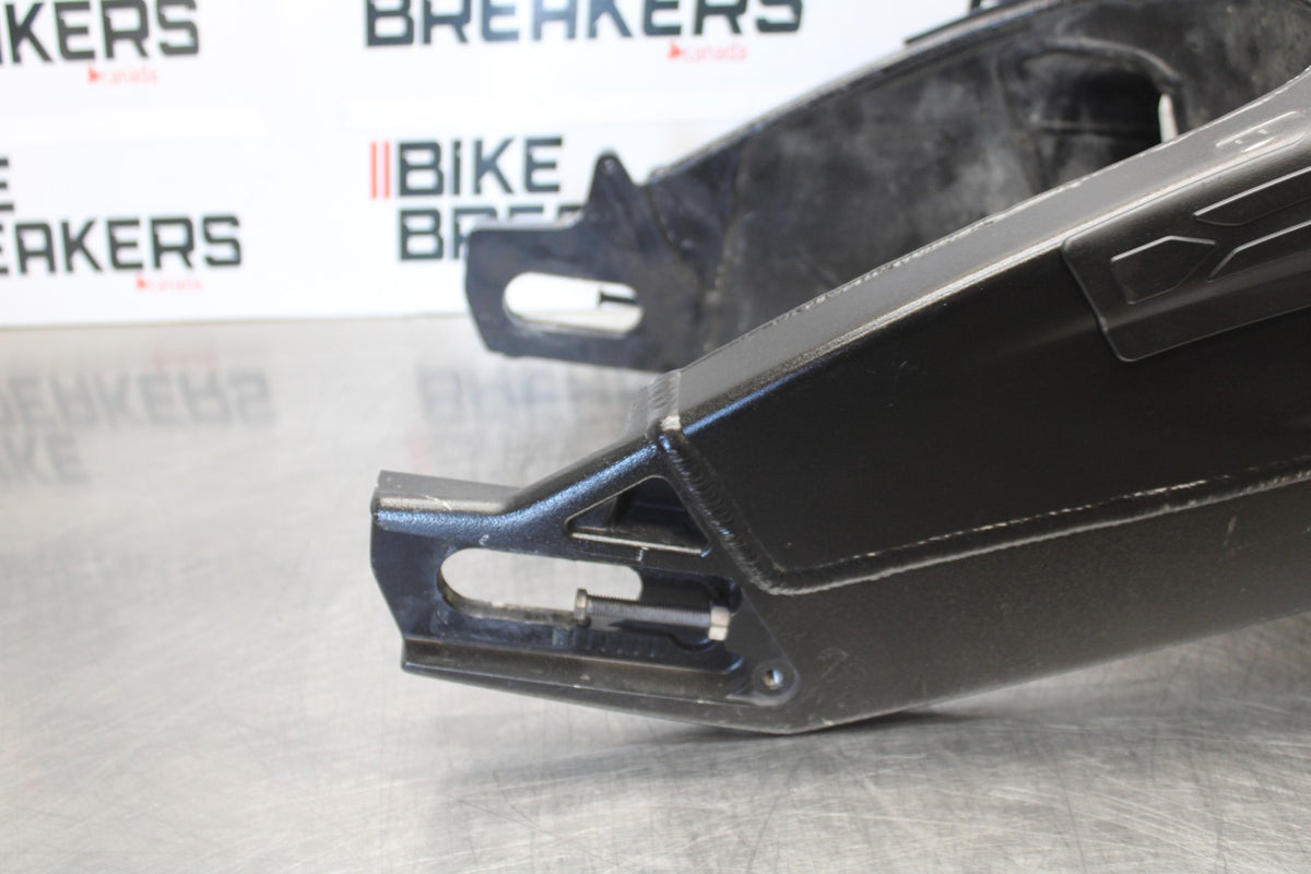 14 BMW S1000R REAR SWINGARM BACK SUSPENSION SWING ARM BB604