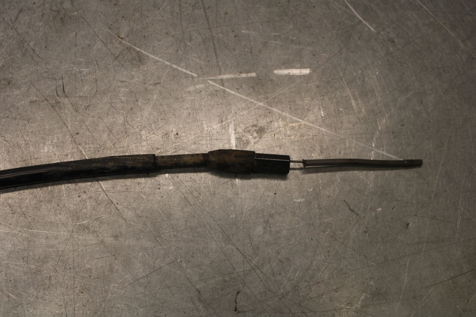 2004 Yamaha Raptor 660R YFM660R THROTTLE CABLE LINE BB695