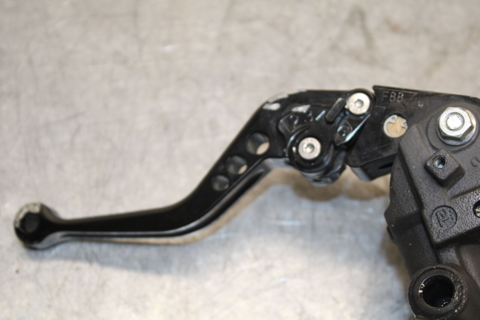 13-18 KAWASAKI NINJA ZX6R FRONT BRAKE MASTER CYLINDER w/ LEVER  BB682