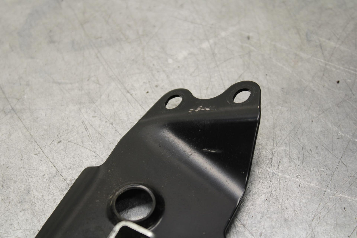 20-21 YAMAHA XSR900 ENGINE MOUNT MOTOR BRACKET BB599