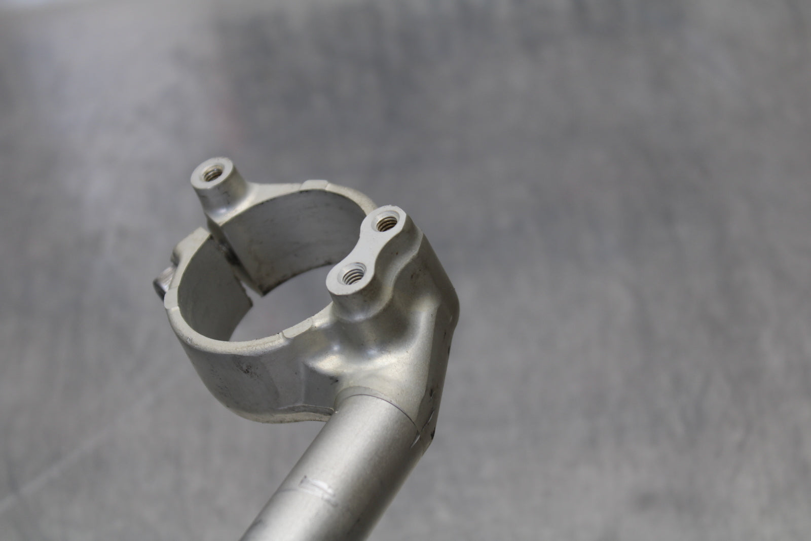 07-08 YAMAHA YZF R1 LEFT CLIP ON HANDLEBAR BB160