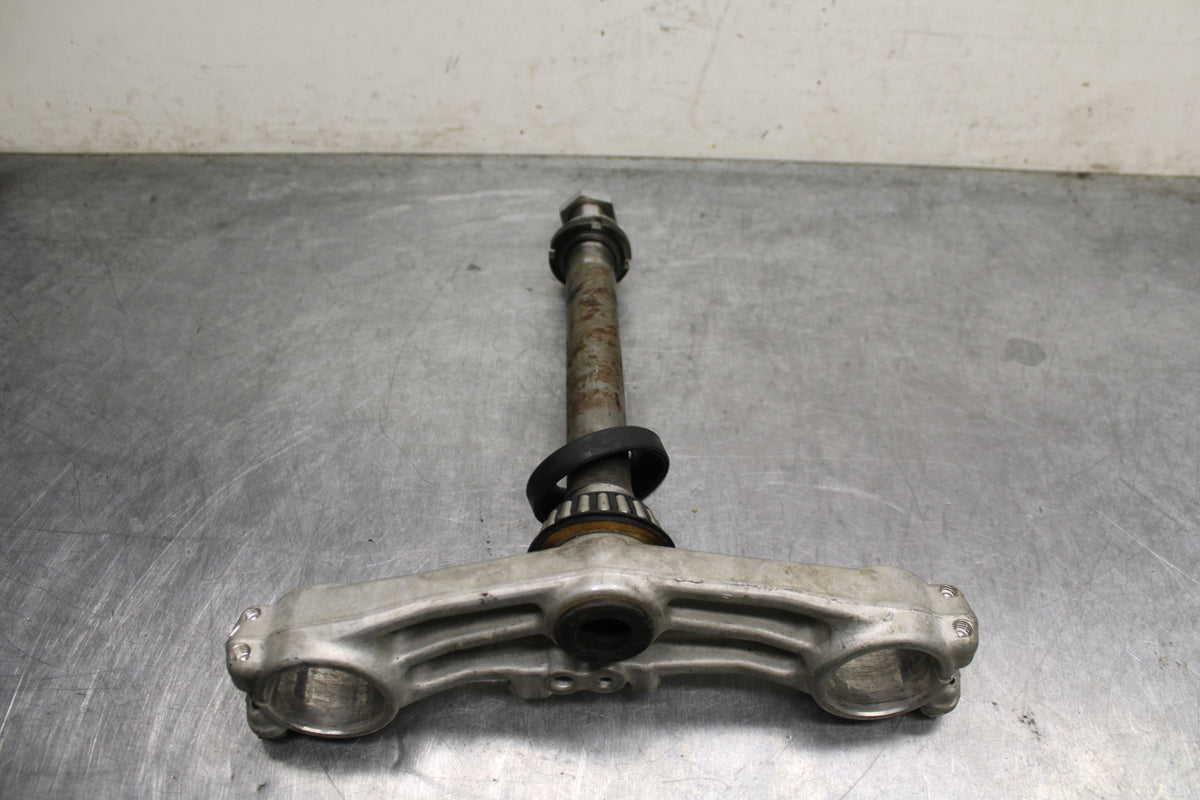 13-16 SUZUKI BANDIT 1250S ABS FRONT FORKS CLAMP LOWER TRIPLE TREE STEM BB134