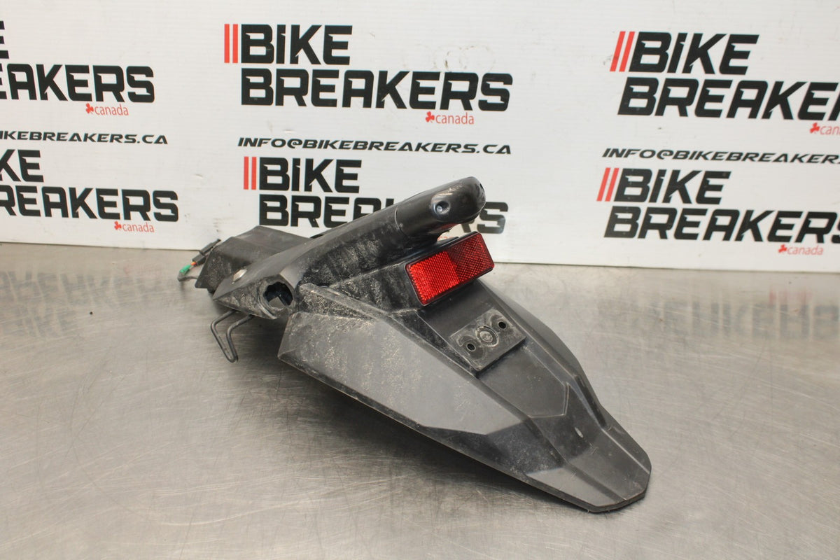12-16 KAWASAKI NINJA 650 EX650F ABS REAR BACK FENDER MUD GUARD BB860