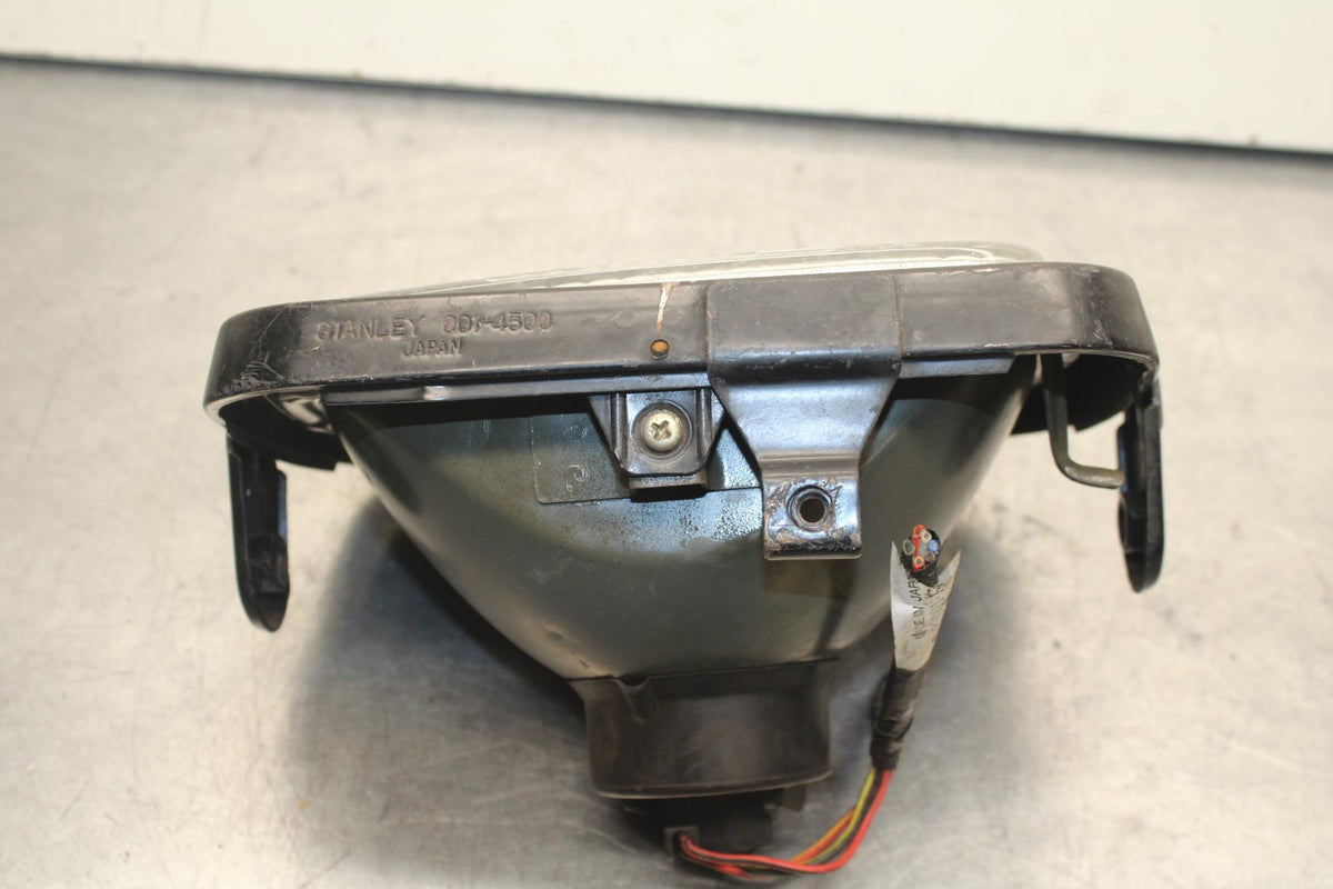 84-86 KAWASAKI GPZ900 FRONT HEADLIGHT HEAD LIGHT LAMP BB84