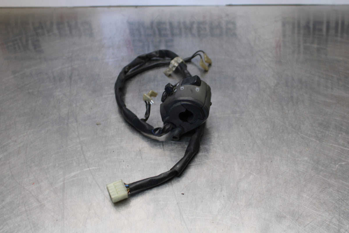 04-05 YAMAHA YZF R1 LEFT CLIP ON HANDLE HORN SIGNALS SWITCH SWITCHES  BB173