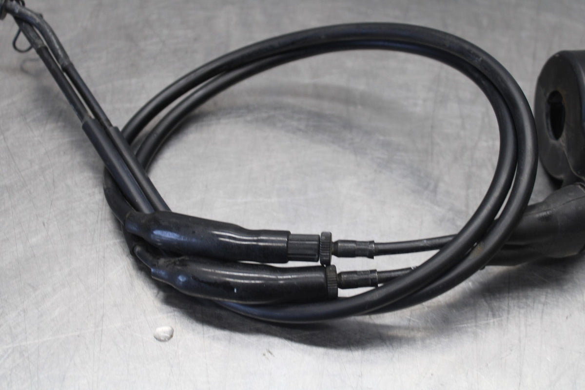 23 KAWASAKI Z900RS THROTTLE CABLES LINES & HOUSING BB935