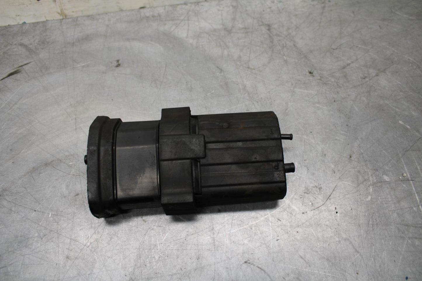 21 HUSQVARNA VITPILEN 401 EVAP VAPOR  CHARCOAL EMISSION CANISTER BB467