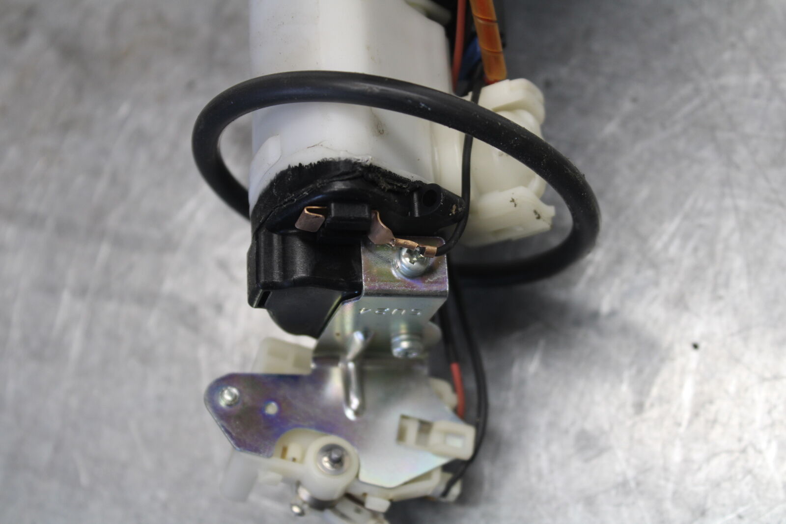 06-07 SUZUKI GSXR 600 FUEL PUMP GAS PETROL SENDER UNIT BB694