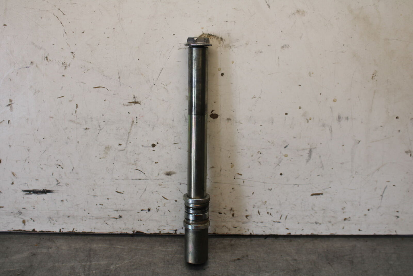 08-16 YAMAHA YZF R6 FRONT WHEEL RIM AXLE PIVOT BOLT 2C0-25181-00-00 BB665