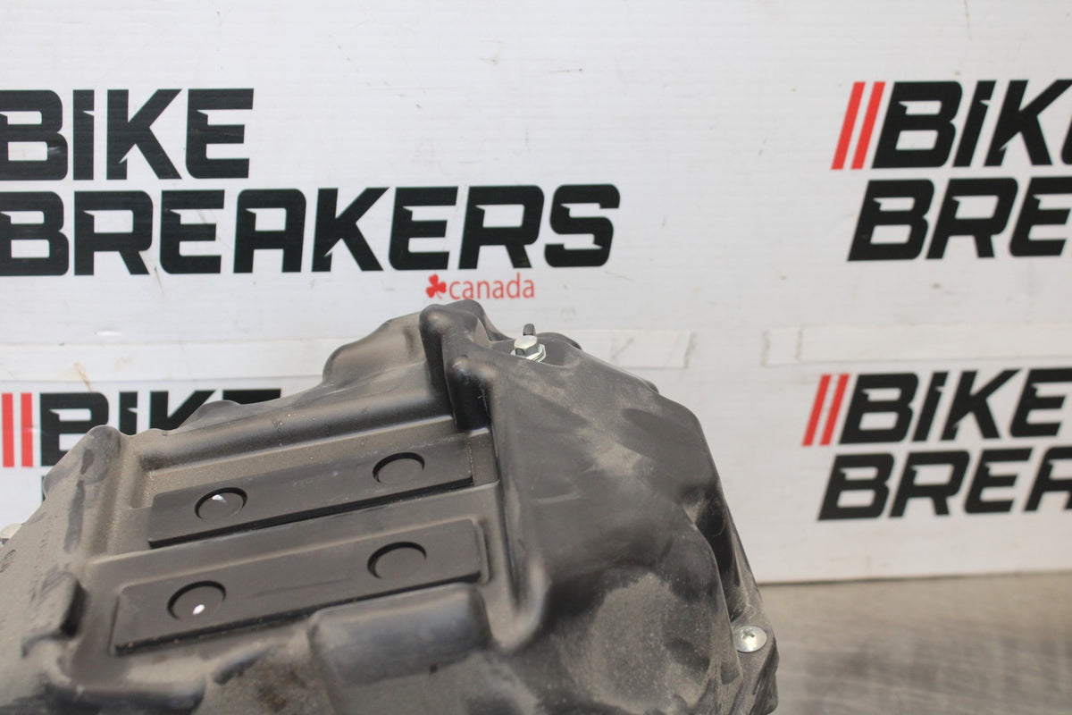 23 KAWASAKI NINJA 650 EX650 AIRBOX AIR INTAKE FILTER BOX BB920