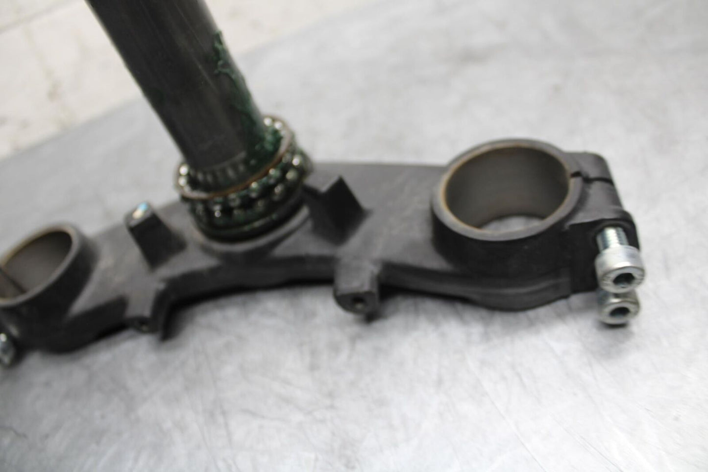 15-17 KAWASAKI EX 650 NINJA  EX 650 ABS  FORKS CLAMP LOWER TRIPLE TREE STEM BB49