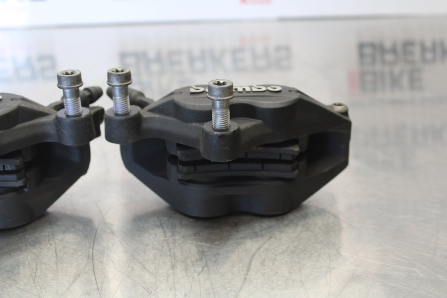 06-12 BMW F800ST RIGHT LEFT FRONT BRAKE CALIPER SET PAIR CALIPERS BB144