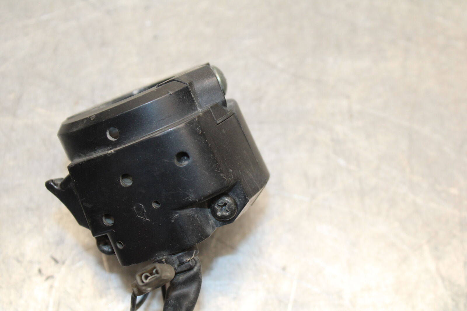 04-05 SUZUKI GSXR600 RIGHT CLIP ON HANDLE KILL OFF START SWITCH SWITCHES BB658