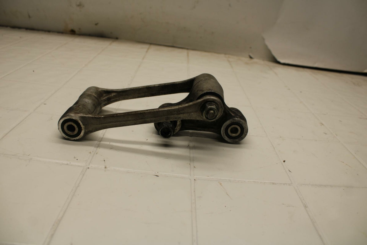 00-01 HONDA RVT1000R RC51 REAR DOGBONE SHOCK LINKAGE LINK BB03