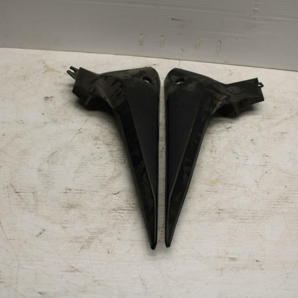 09 YAMAHA FZ6 RIGHT LEFT FRAME MID SIDE COVERS COWLS PANELS TRIM BB295