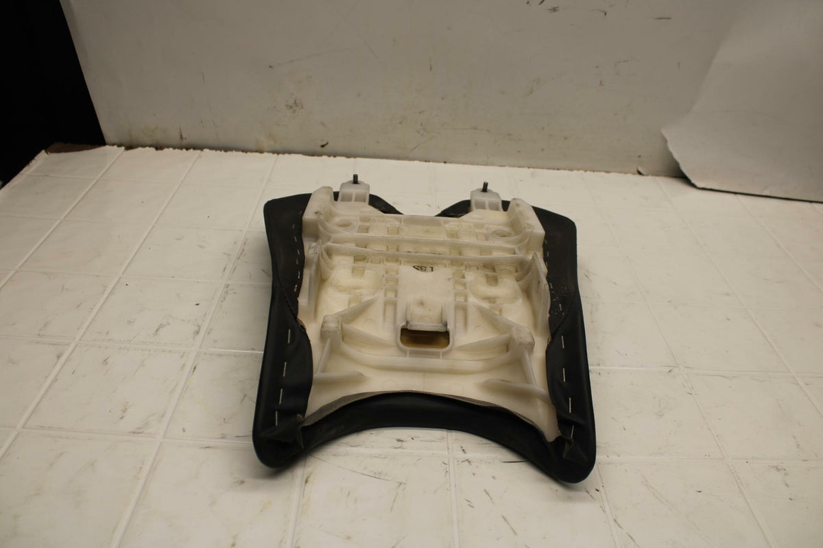 08-16 YAMAHA YZF R6 FRONT DRIVERS SEAT PAD SADDLE PILLION BB406