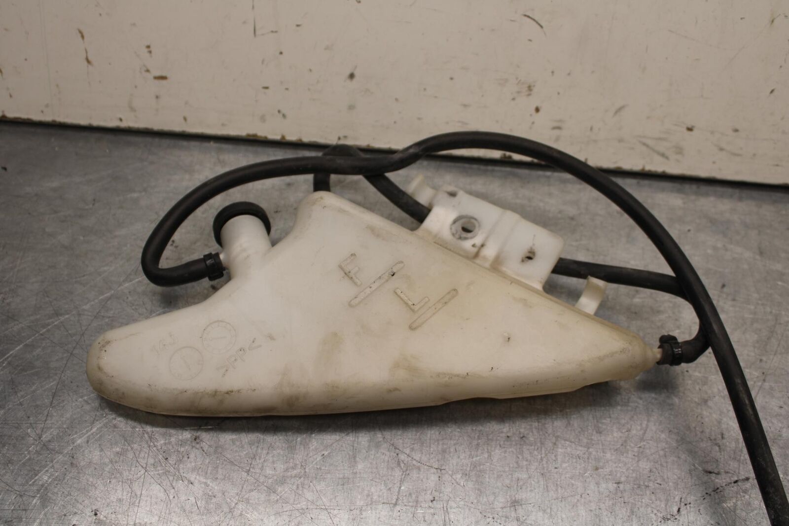 2011 Suzuki GSXR600 COOLANT WATER TANK RESERVOIR BOTTLE BB94
