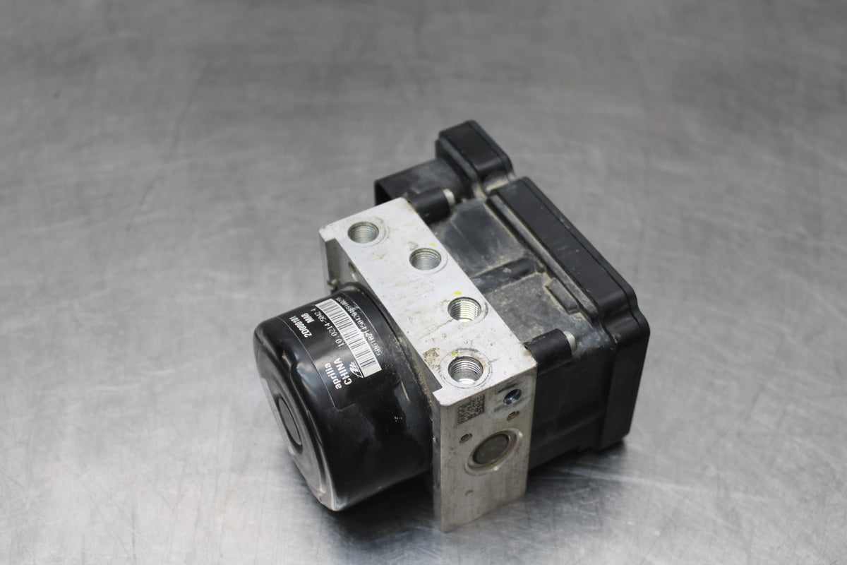 19 MOTO GUZZI V7 III ABS PUMP UNIT MODULE BB831