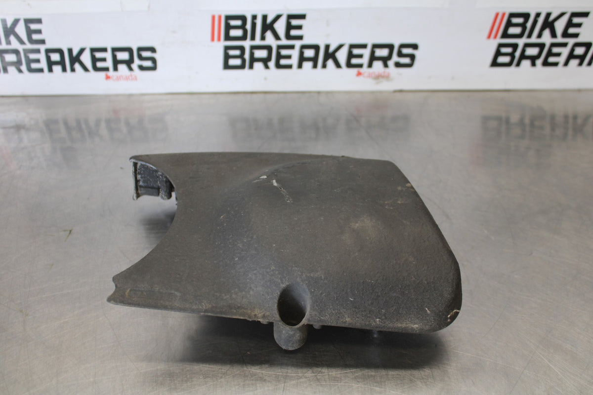 95 HONDA SHADOW 1100 ENGINE DRIVE SPROCKET COVER BB885