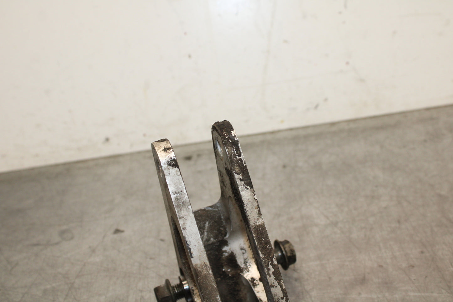 00-01 YAMAHA YZF R1 REAR DOGBONE SHOCK LINKAGE LINK BB755