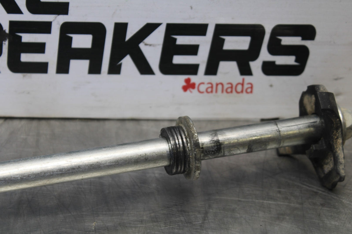 23-26 KAWASAKI NINJA ZX4RR REAR AXLE BACK WHEEL RIM PIVOT BOLT AXEL BB898