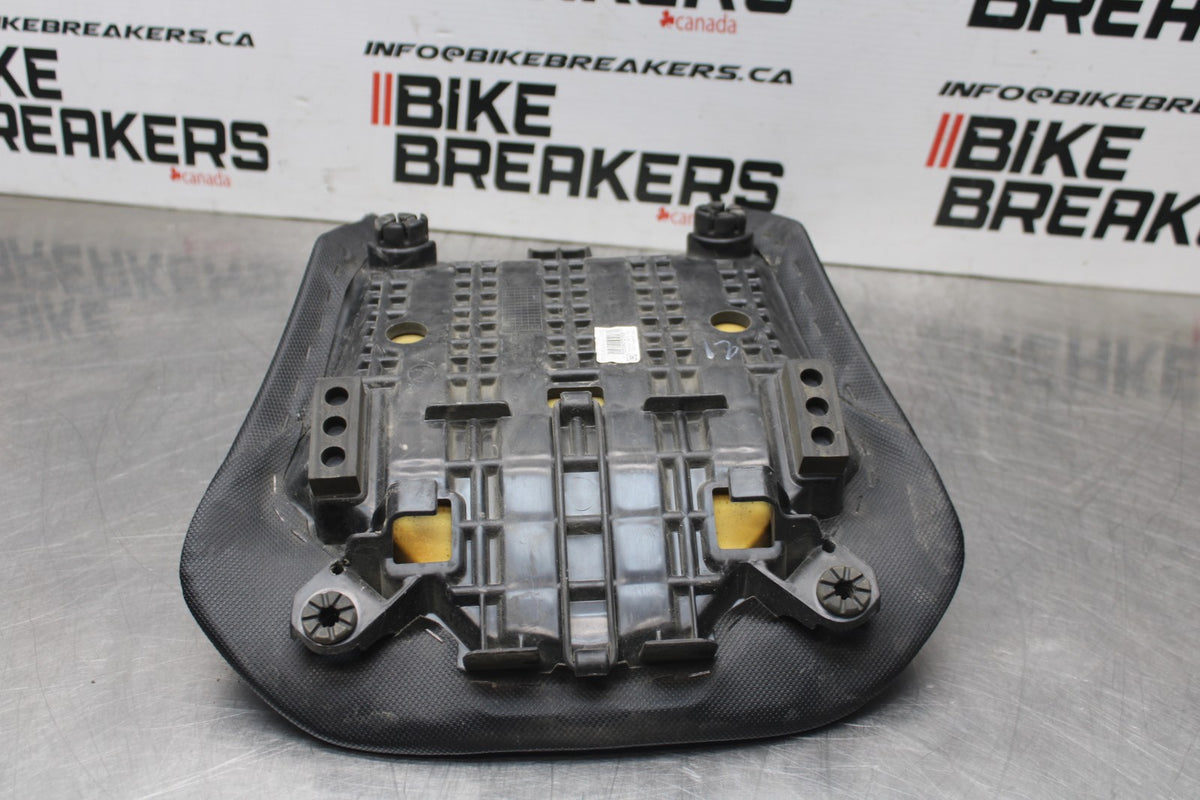 18 HONDA CB500F FRONT DRIVERS SEAT PAD SADDLE PILLION BB861