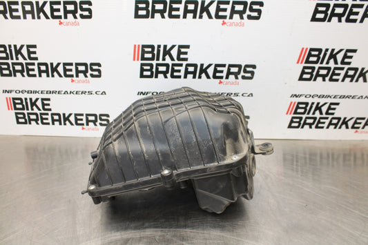 18-23 KAWASAKI NINJA 400 EX400 ABS AIRBOX AIR INTAKE FILTER BOX BB177