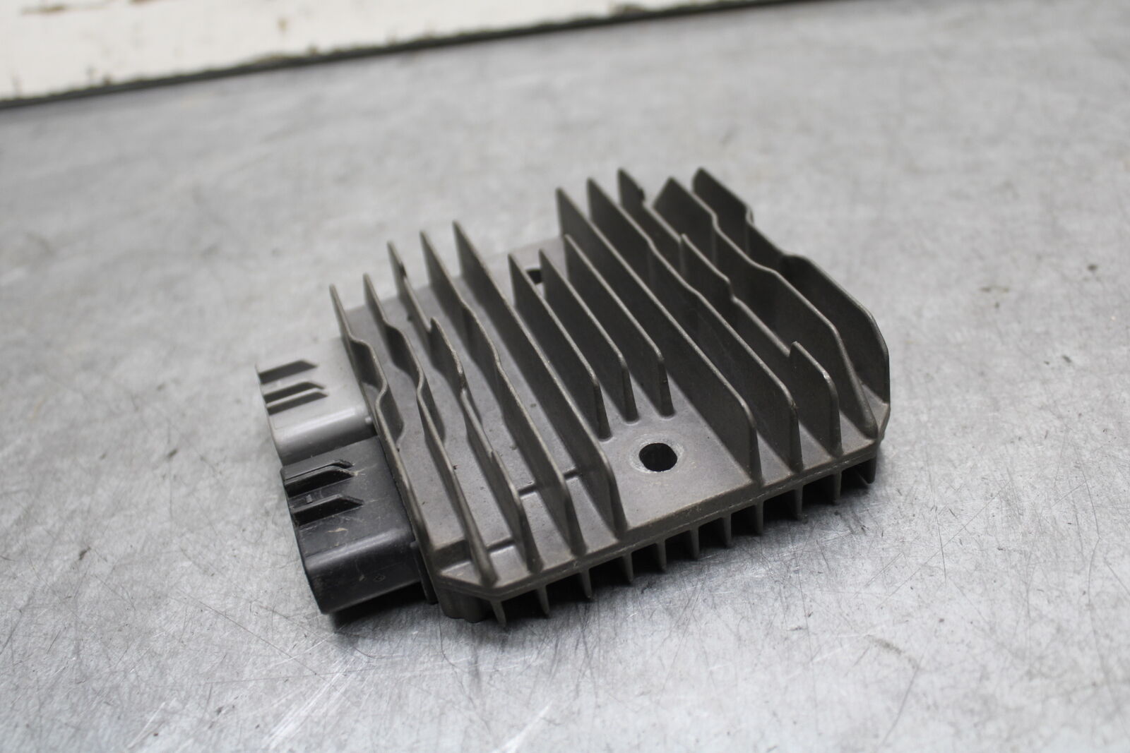 13-18 KAWASAKI NINJA ZX6R RECTIFIER VOLTAGE REGULATOR 21066-0730 BB666