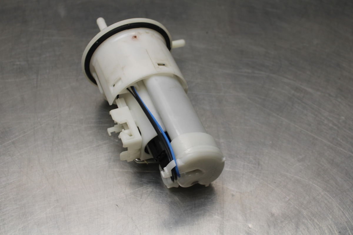 05 YAMAHA YZF R6 FUEL PUMP GAS PETROL SENDER UNIT BB858