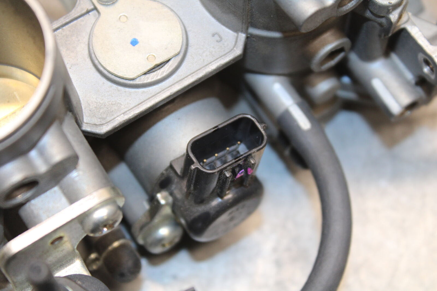 18-23 KAWASAKI NINJA 400 MAIN FUEL INJECTORS / THROTTLE BODIES BB660