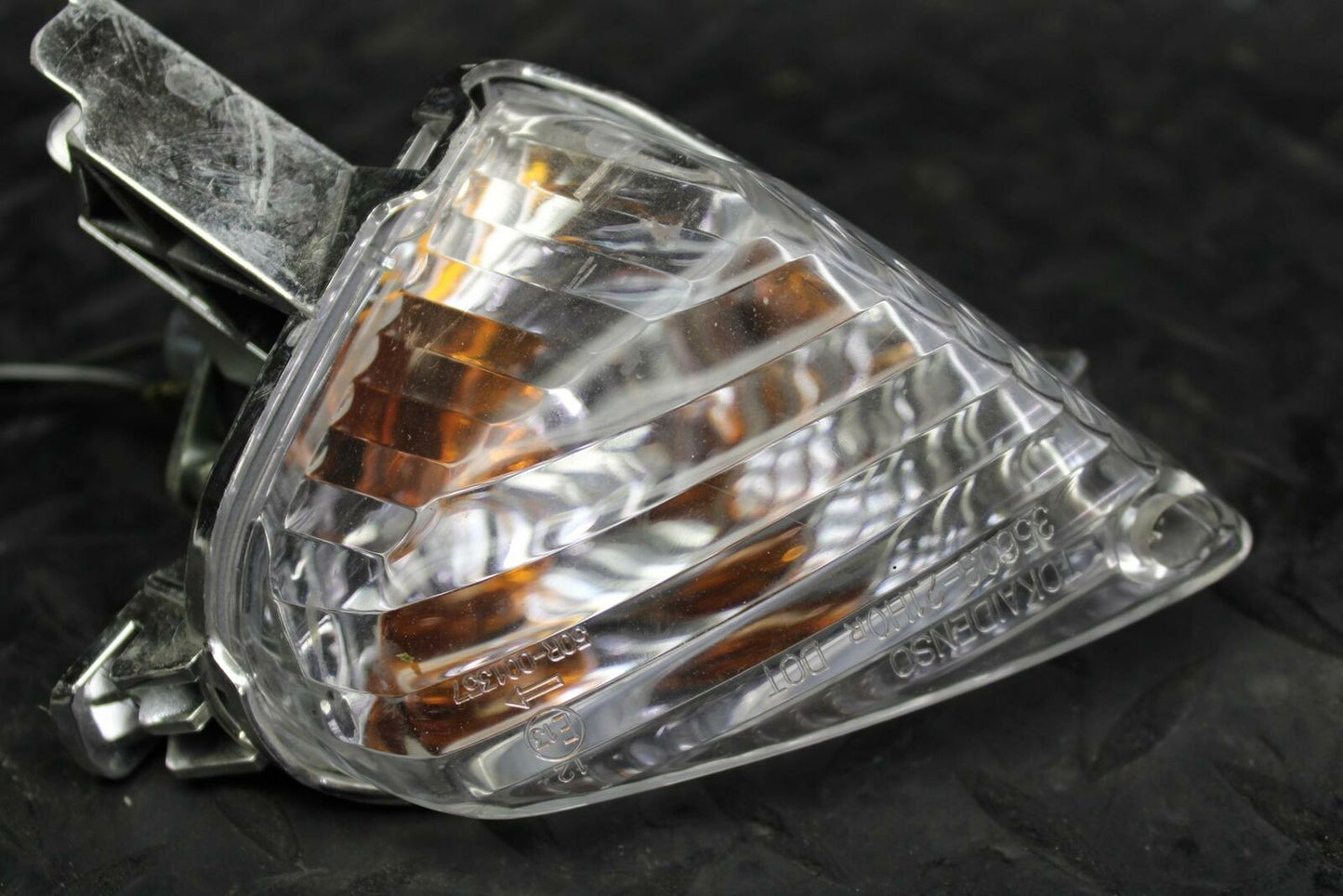 10 SUZUKI GSXR750 RIGHT REAR BACK TURN SIGNAL LIGHT INDICATOR BB190