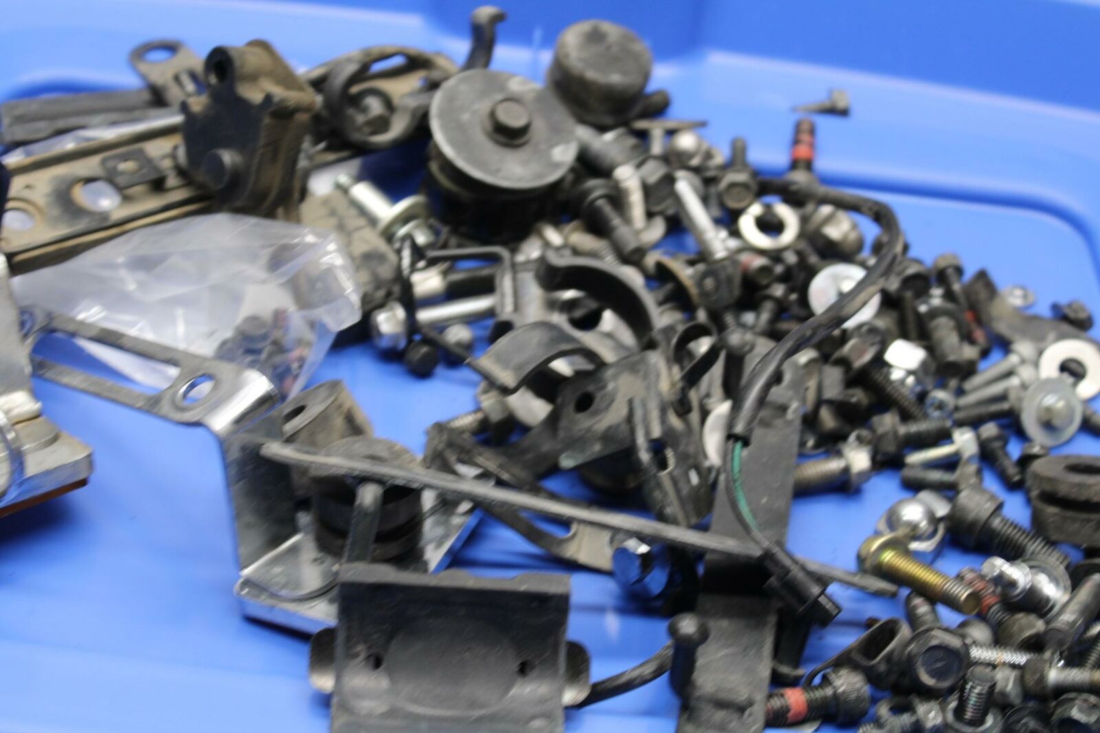 05-08 KAWASAKI VULCAN 1500 VN1500N CLASSIC BOLTS HARDWARE BB343