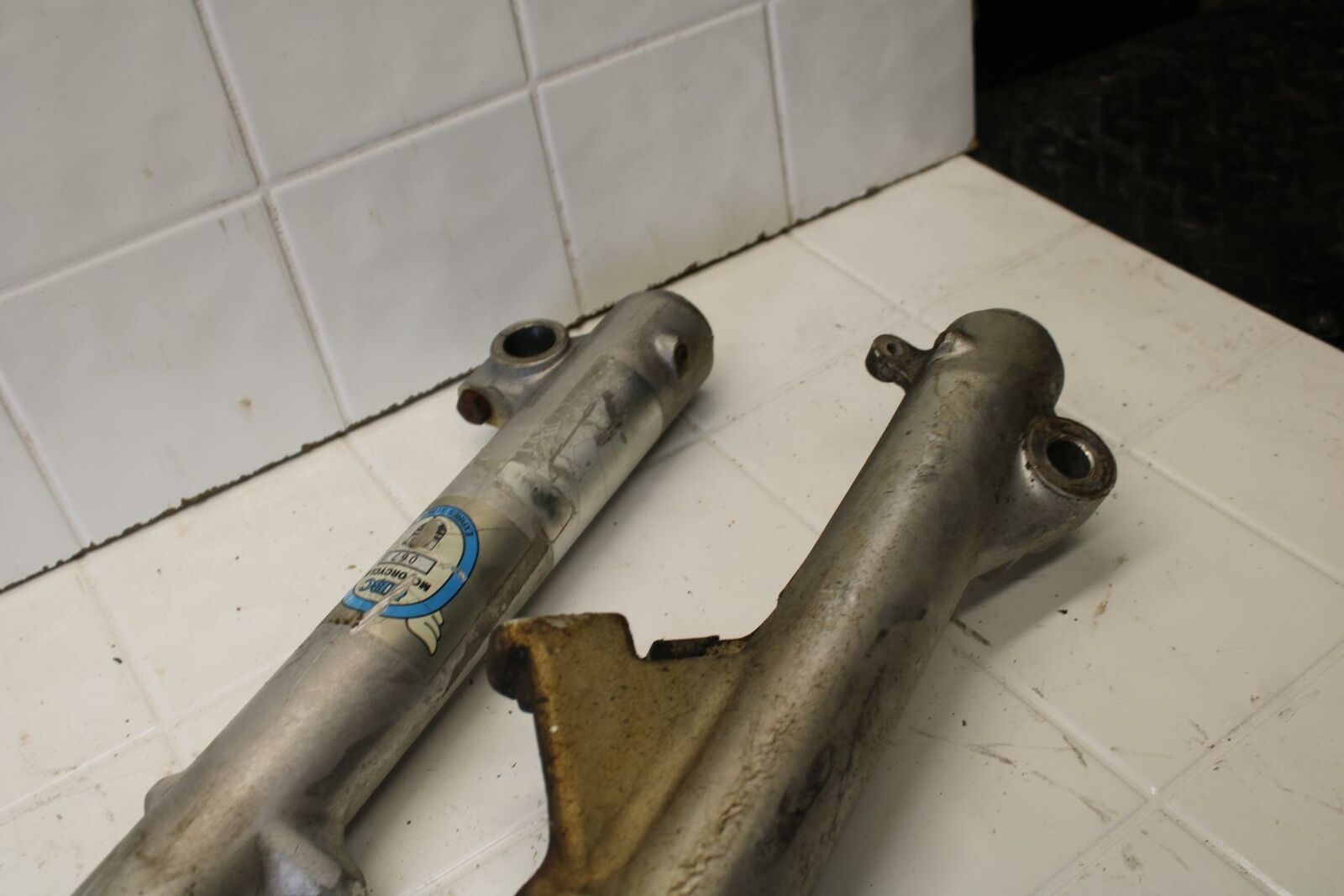 80-83 YAMAHA MAXIM 650 XJ650 FRONT FORKS SHOCK SUSPENSION SET PAIR BB403