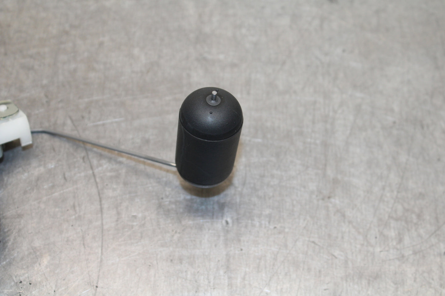 12-13 KAWASAKI Z1000 FUEL PUMP GAS PETROL SENDER UNIT BB743