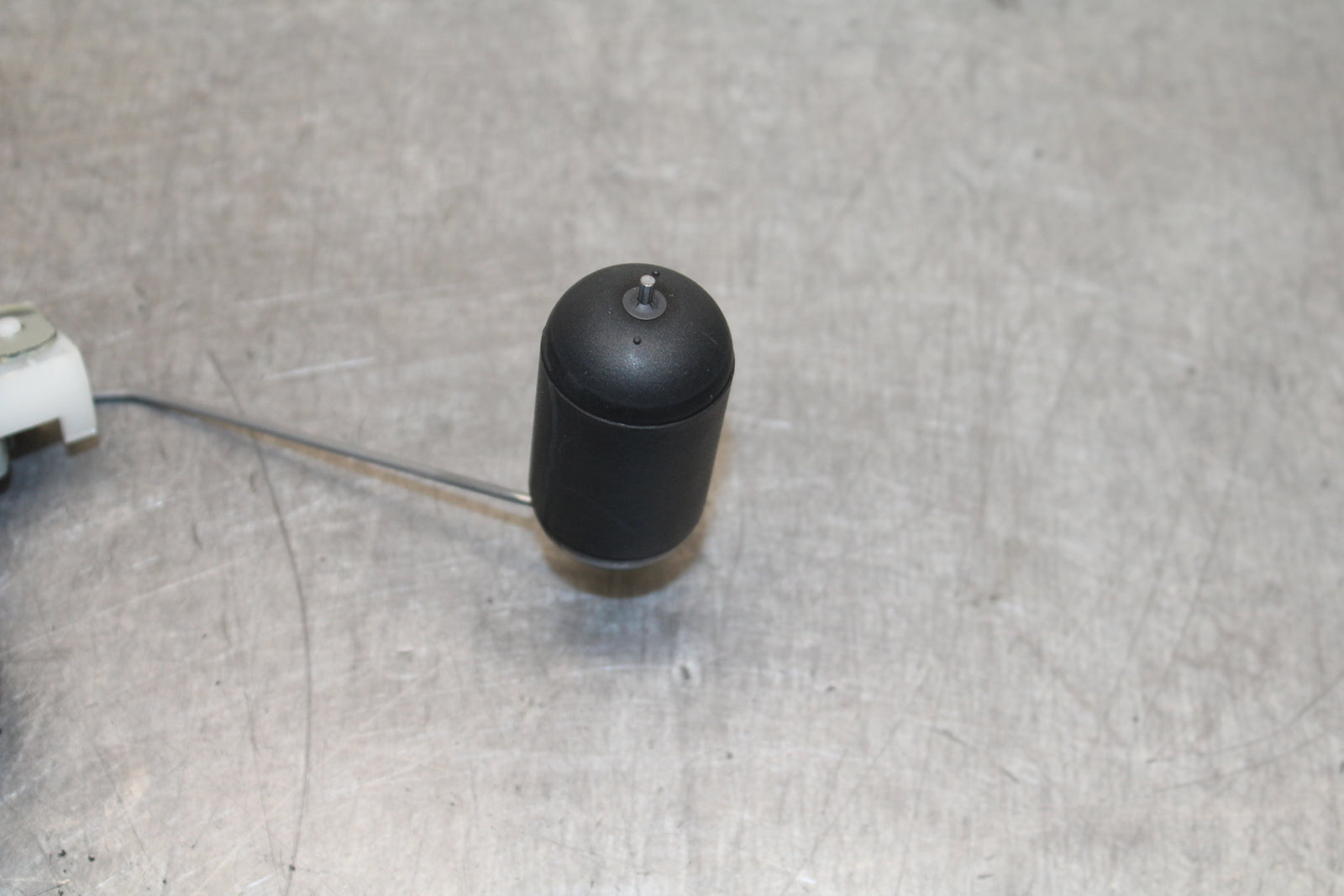 12-13 KAWASAKI Z1000 FUEL PUMP GAS PETROL SENDER UNIT BB743