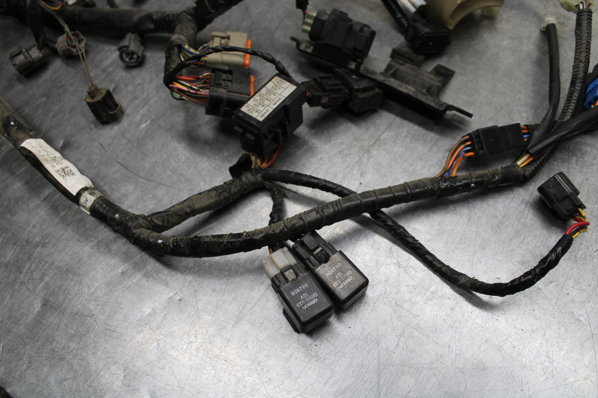 08-10 SUZUKI GSXR 600 MAIN ENGINE WIRING HARNESS MOTOR WIRE LOOM BB753