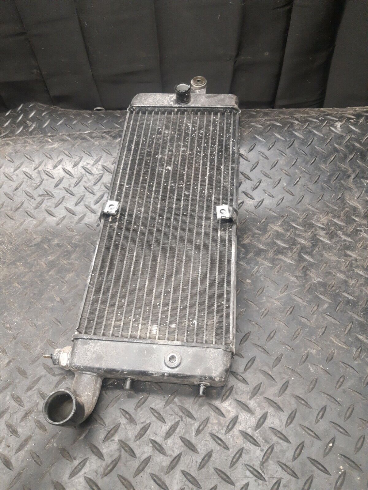 03-05 HONDA SHADOW CLASSIC 750 ENGINE COOLER COOLING RADIATOR RADIATER BB229