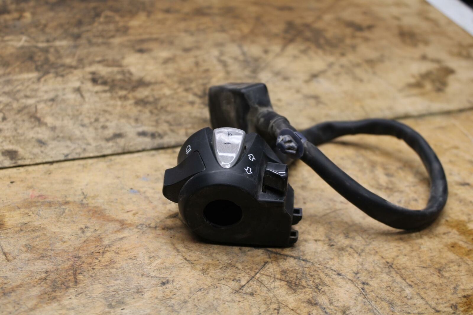 16-18 HONDA CBR500R LEFT CLIP ON HANDLE HORN SIGNALS SWITCH SWITCHES BB345