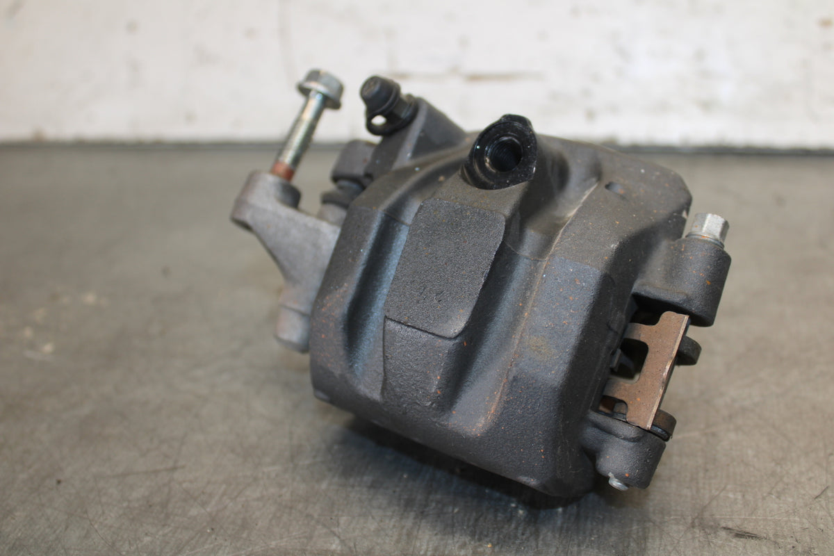 13-15 HONDA CBR500R RIGHT FRONT BRAKE CALIPER 45250-MGZ-J01 BB704