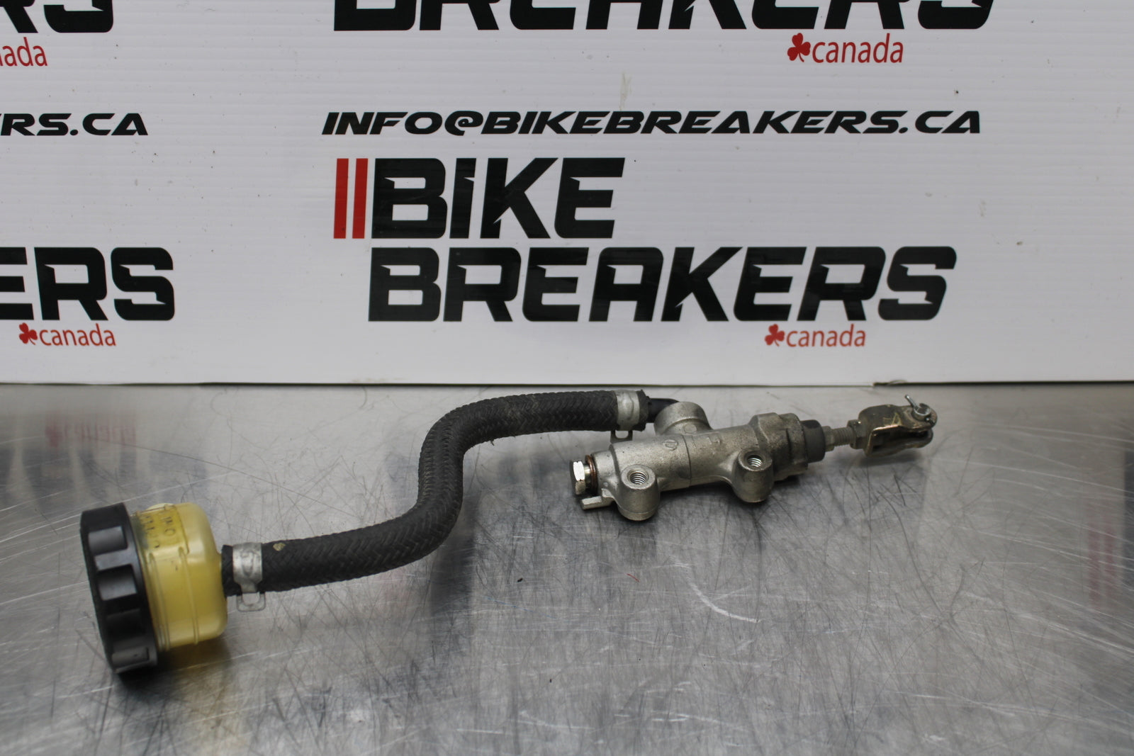 04-05 KAWASAKI NINJA ZX10R REAR BACK BRAKE MASTER CYLINDER W RESERVOIR BB163