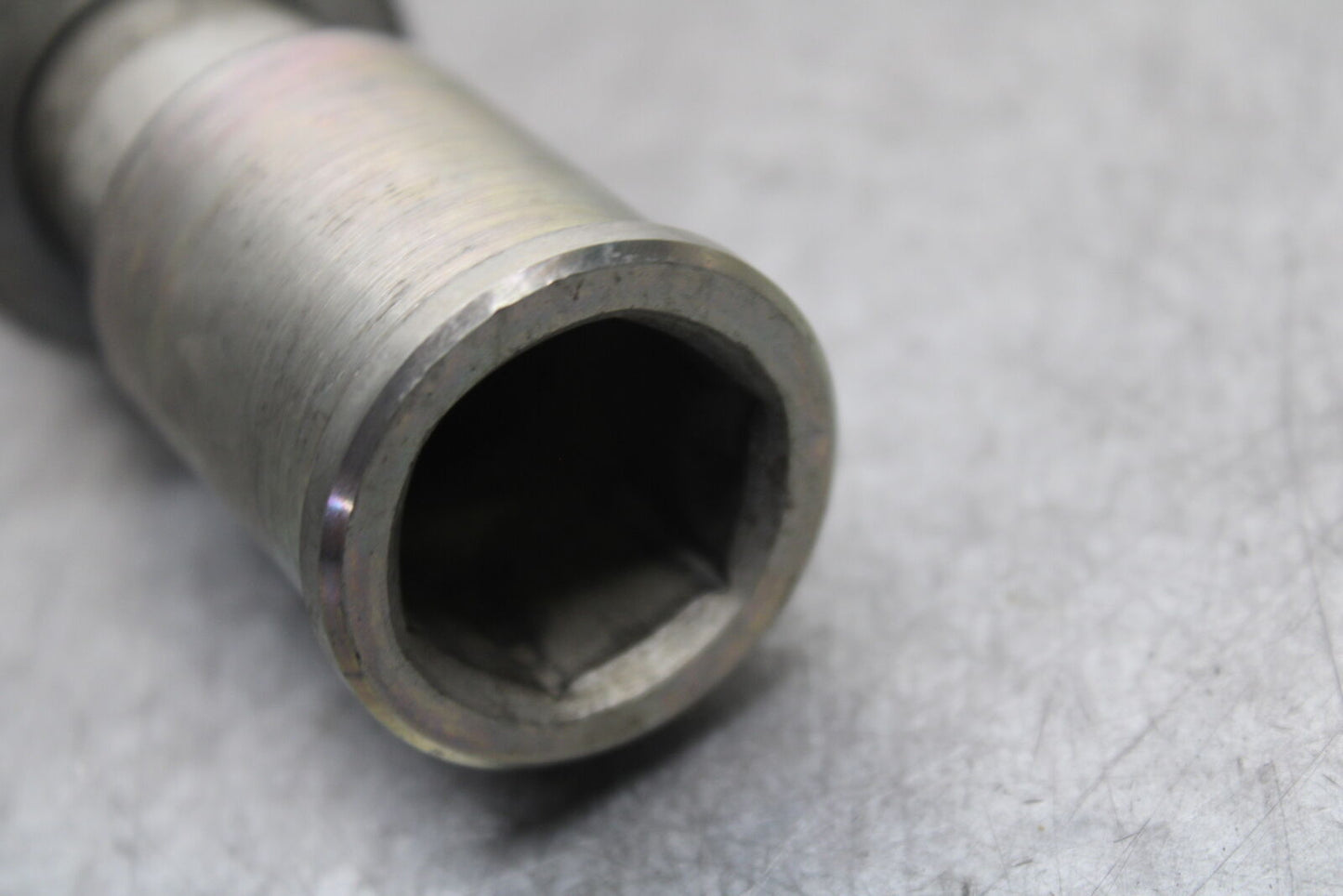 13-18 KAWASAKI NINJA ZX6R FRONT WHEEL RIM AXLE PIVOT BOLT 41068-0595 BB666