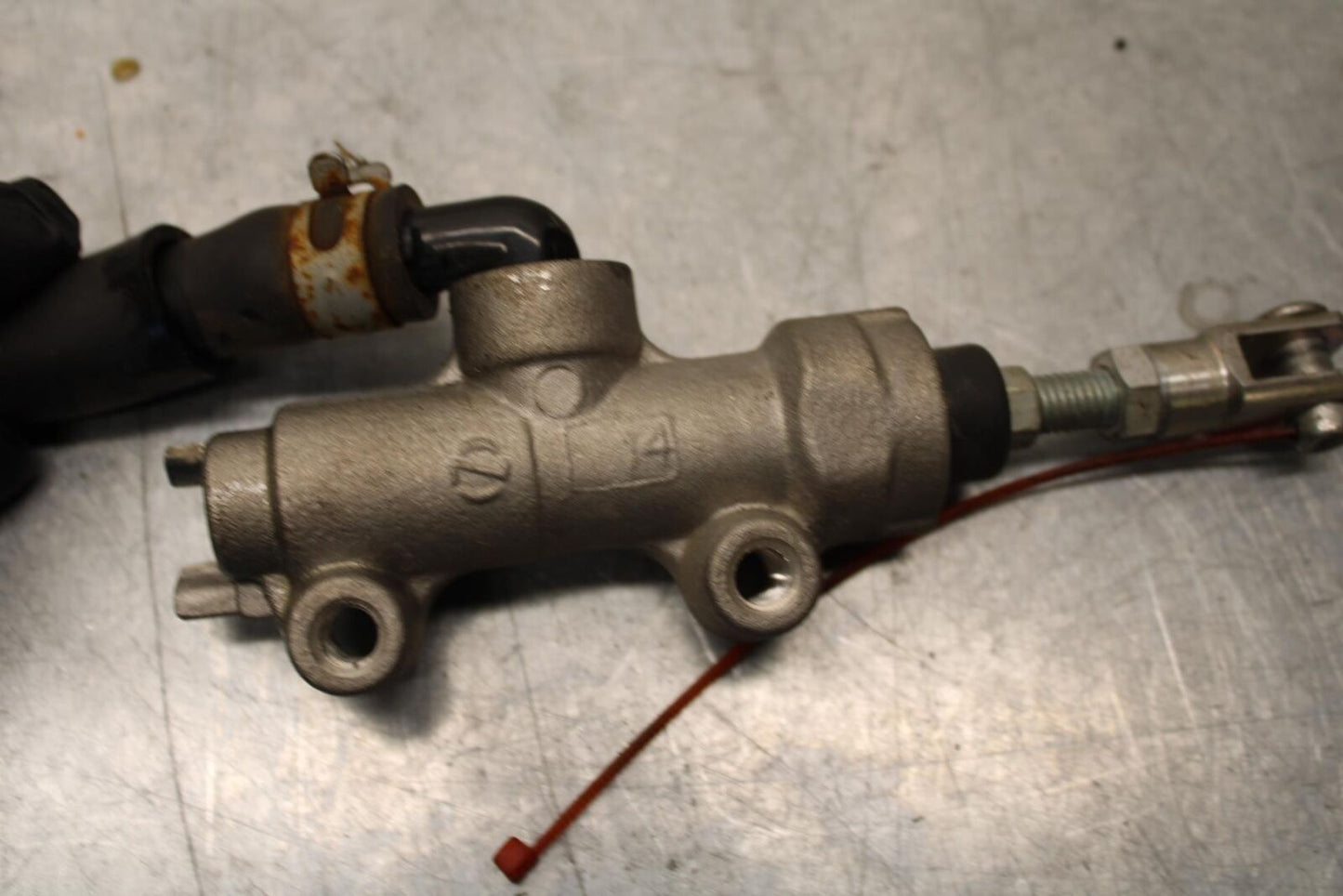 2012 Kawasaki Ninja ZX14R ZX1400E REAR BACK BRAKE MASTER CYLINDER BB60