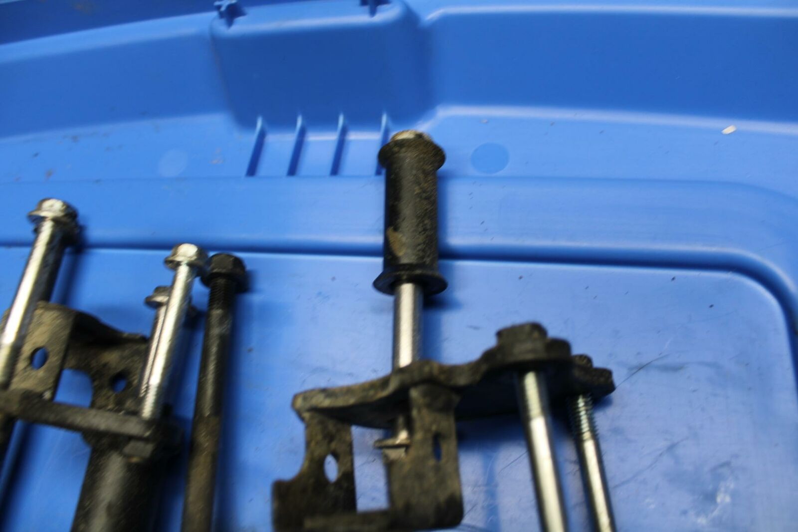 12-17 KAWASAKI NINJA 650 ENGINE MOUNTING BOLTS HARDWARE MOTOR SCREWS BB211