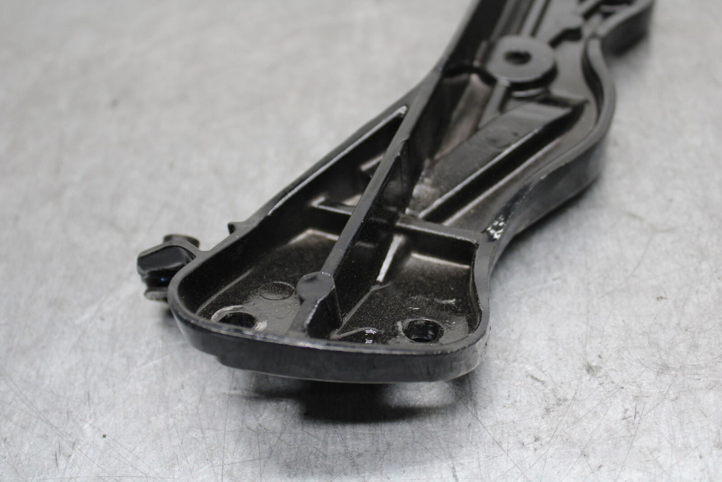 11-12 KAWASAKI NINJA 400 EX400 C UPPER FAIRING MIRROR GAUGES STAY BRACKET BB358