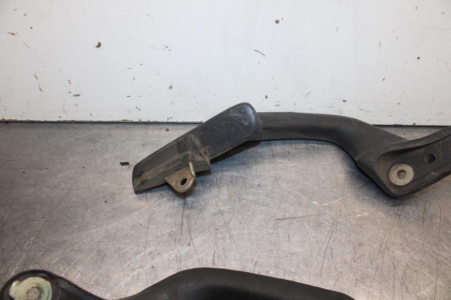 1999 Honda ST1100 PASSENGER REAR SEAT GRAB BAR HANDLE SET BB222