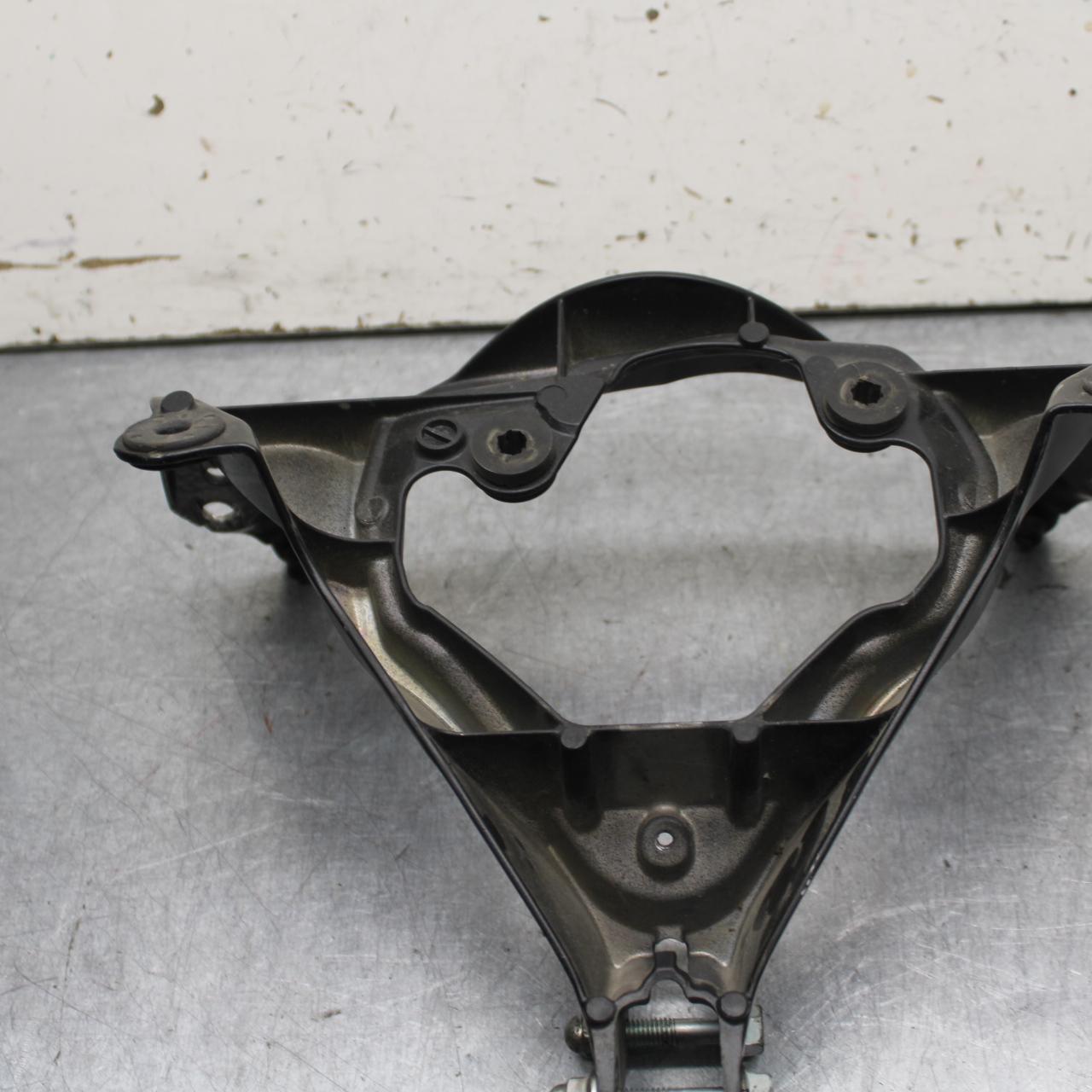 06-07 SUZUKI GSXR750 UPPER FAIRING MIRROR GAUGES STAY BRACKET 94511-01H00 BB645