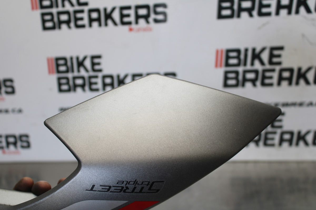20 TRIUMPH STREET TRIPLE 765 LEFT REAR BACK TAIL FAIRING COWL SHROUD BB864