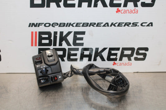 23-24 KAWASAKI NINJA ZX14R LEFT CLIP ON HANDLE HORN SIGNALS SWITCHES BB764