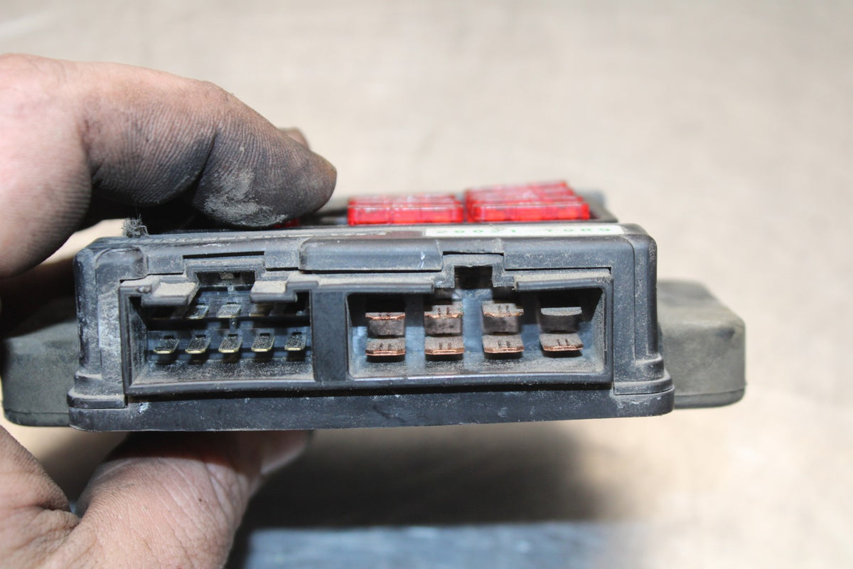 02 KAWASAKI VULCAN 800 VN800B CLASSIC JUNCTION BOX FUSE BOX BB862