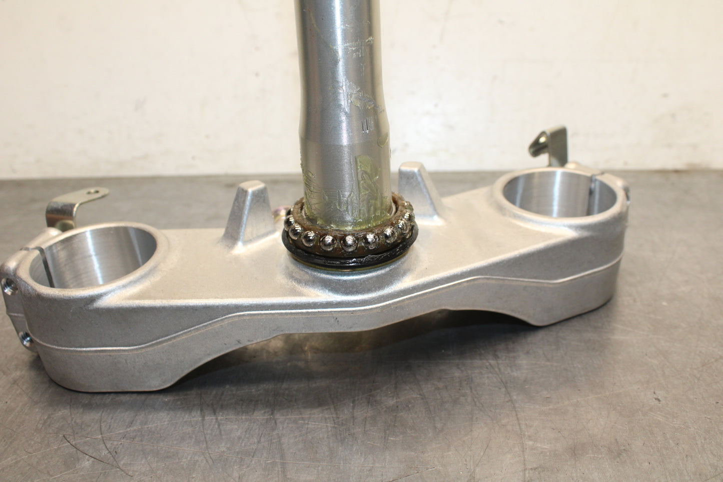 12-25 KAWASAKI NINJA ZX14R NEW!! FRONT FORKS CLAMP LOWER TRIPLE TREE STEM BB757